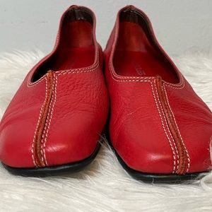 Women’s Red leather Aerosoles loafers shoes. Comfort fit size 7